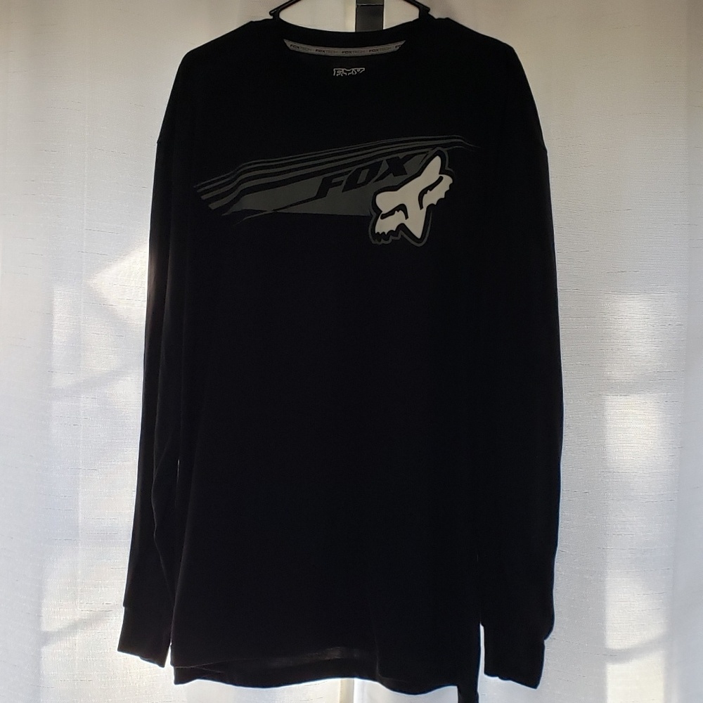 Long sleeve Fox racing graphic tee